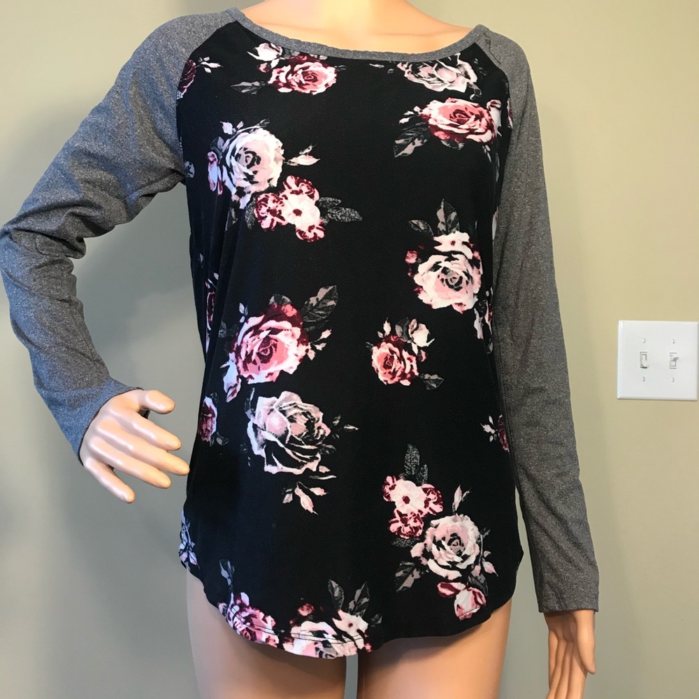 Rue21 Black, Gray and Flower Pattern